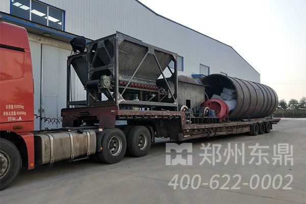 內蒙古大型煤泥烘干機裝車發(fā)貨現場